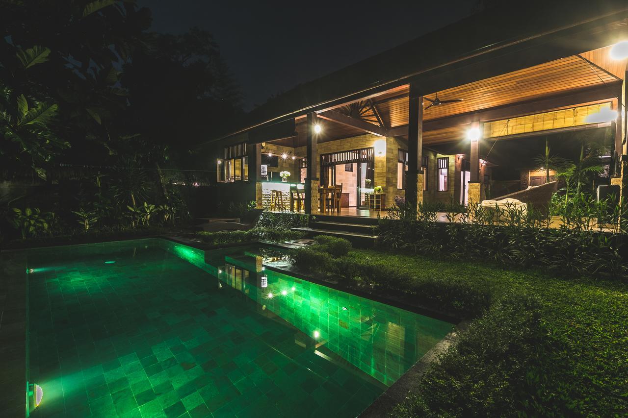 A Priori Villa Ubud Екстериор снимка