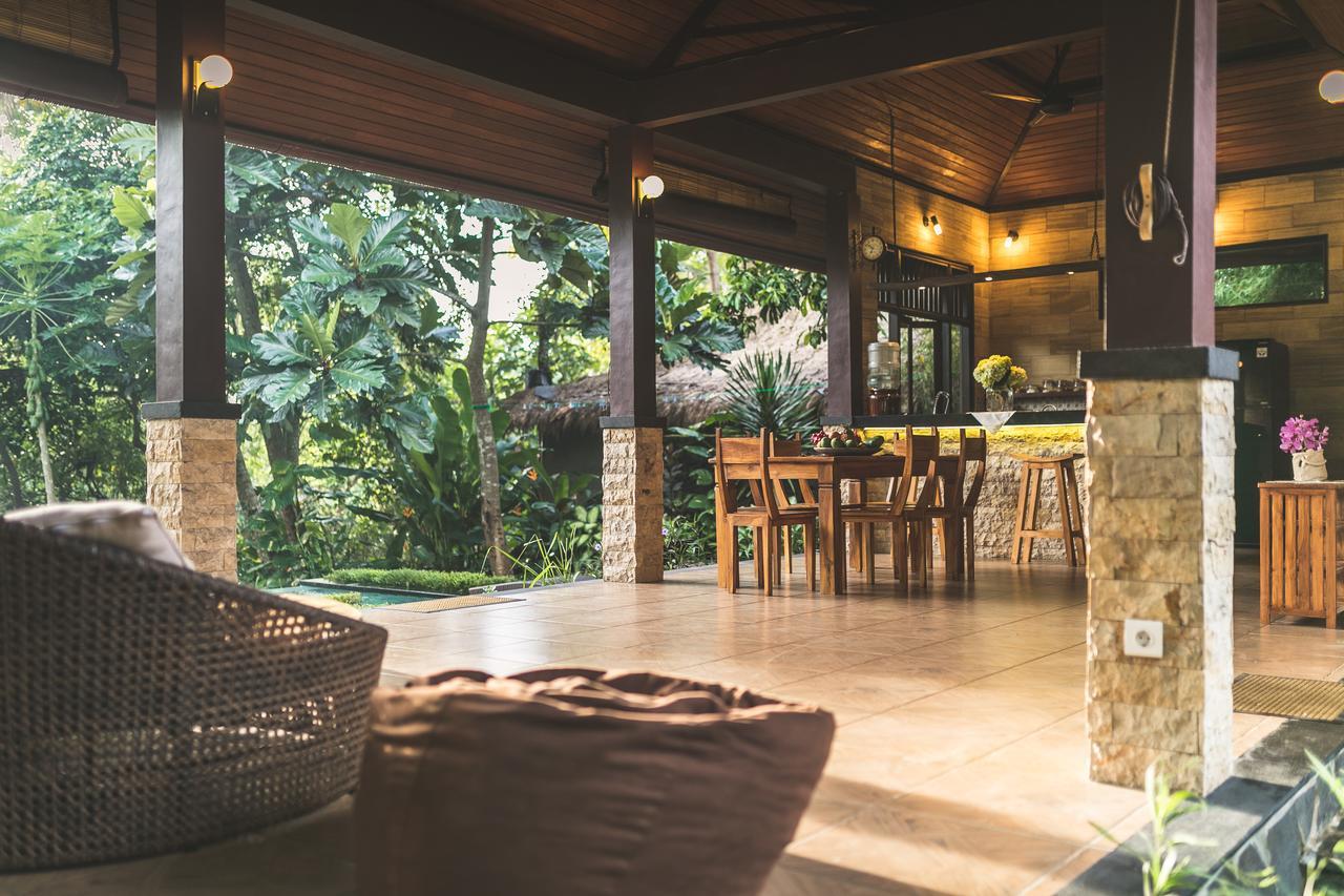 A Priori Villa Ubud Екстериор снимка